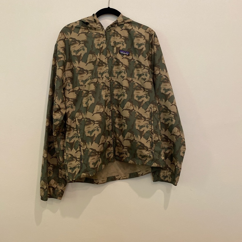 Patagonia windbreaker